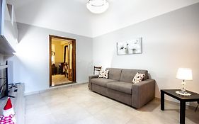Etna Sunshine Apartments
